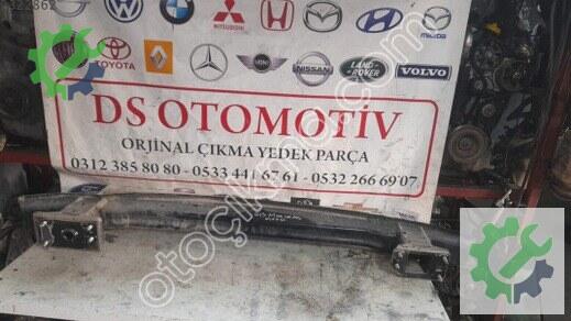 Mercedes-Benz E Serisi Arka Tampon Demiri çıkma parça