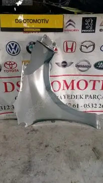 Toyota Yaris Sol Ön Çamurluk 2019-2024 çıkma parça
