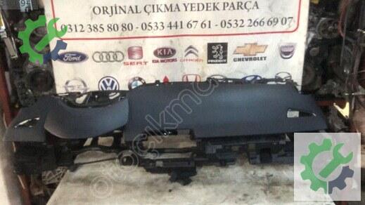 Toyota Corolla Torpido çıkma parça