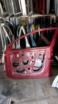 Hyundai i20 Sağ Ön Kapı çıkma parça