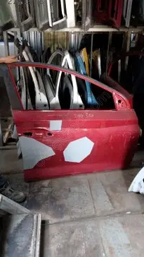Hyundai i20 Sağ Ön Kapı çıkma parça