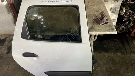 Dacia Duster Sağ Arka Kapı 2020-2023 çıkma parça