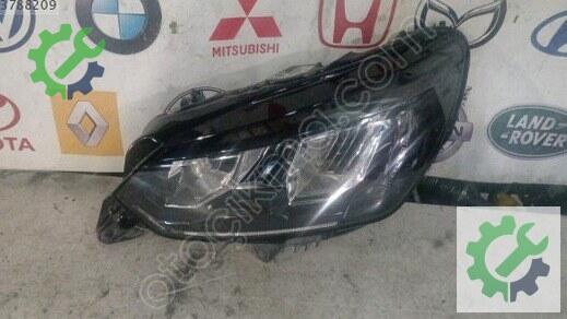 Peugeot 208 Sol Ön Far çıkma parça