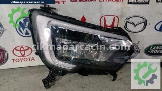 Renault Master Sağ Ön Far çıkma parça