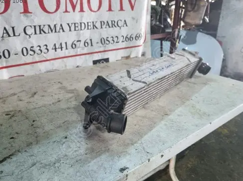 Kia Ceed Intercooler Radyatörü çıkma parça