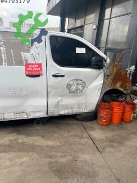 Fiat Scudo Sağ Ön Kapı çıkma parça