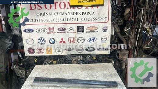 Ford Puma Kapı Çıtası çıkma parça