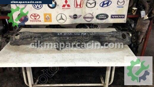 Kia Stonic Arka Tampon Demiri çıkma parça