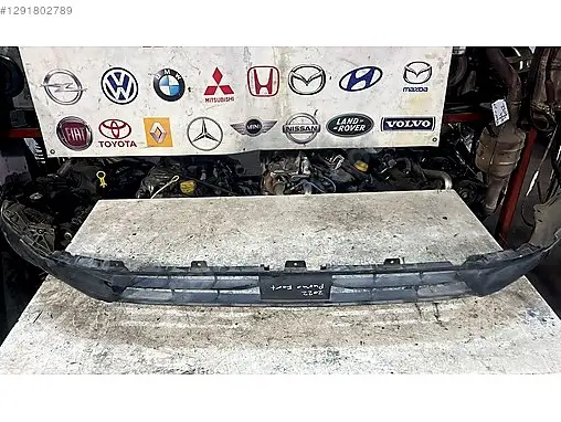 Ford Puma Ön Panjur çıkma parça