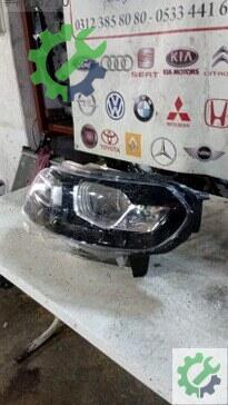 Opel Vivaro Sol Ön Far çıkma parça