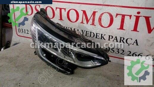 Renault Megane Sağ Ön Far çıkma parça