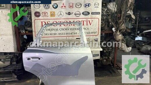 Audi Q3 Sağ Arka Kapı çıkma parça