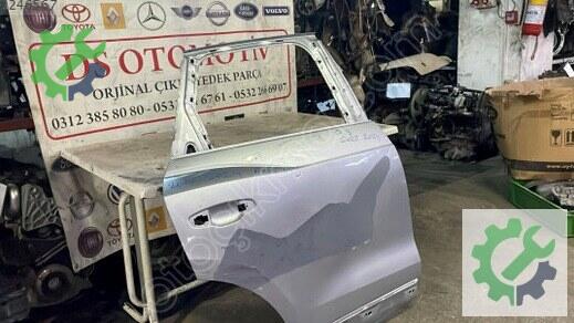 Audi Q3 Sağ Arka Kapı 2022-2024 çıkma parça