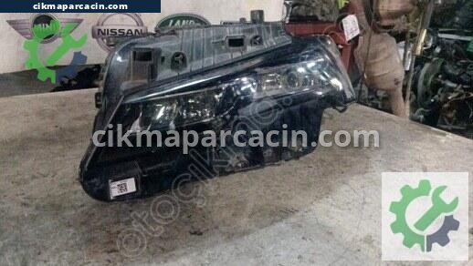 Peugeot 408 Sol Ön Far çıkma parça