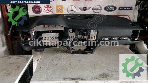 Volvo S60 Torpido çıkma parça