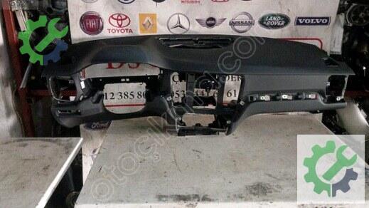 Volvo S60 Torpido çıkma parça