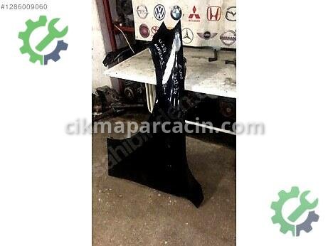Mercedes-Benz E Sol Ön Çamurluk çıkma parça