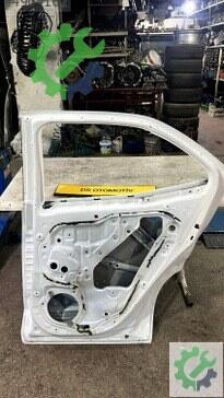 Toyota Yaris Sağ Arka Kapı 2022-2025 çıkma parça