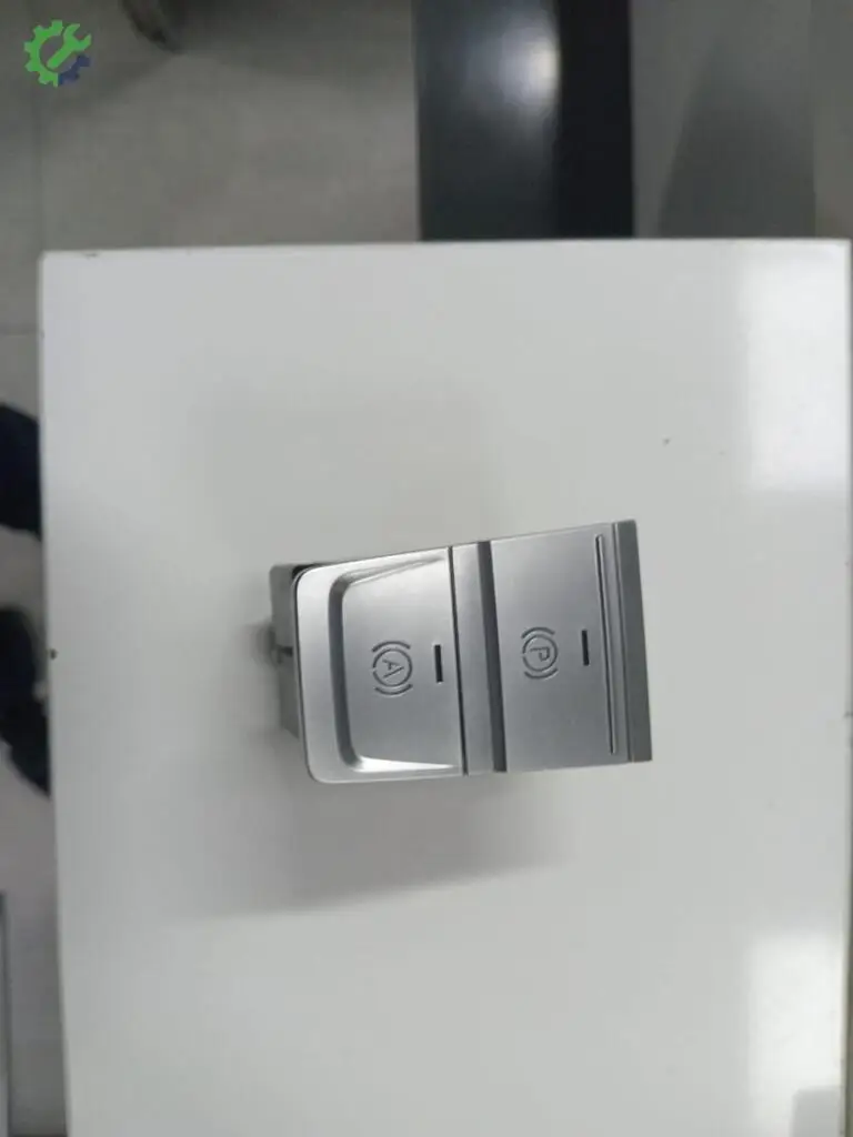 Audi A6 El Freni çıkma parça