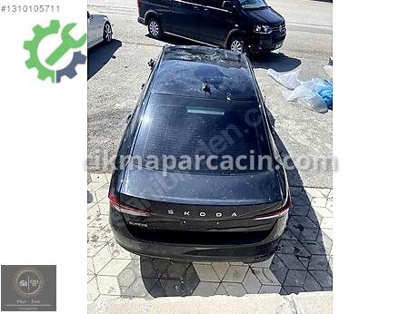 Skoda Superb Bagaj Cami çıkma parça