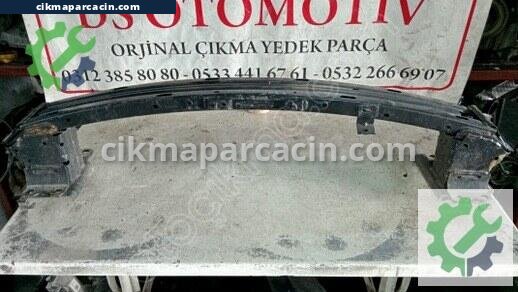 Nissan Qashqai Ön Tampon Demiri çıkma parça