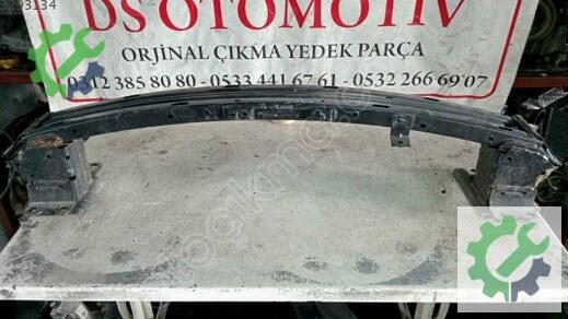 Nissan Qashqai Ön Tampon Demiri çıkma parça