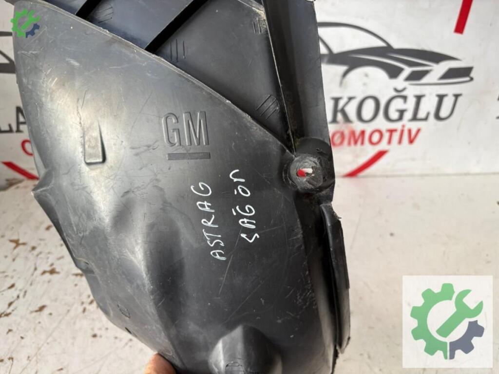 Opel Astra Ön Davlumbaz çıkma parça