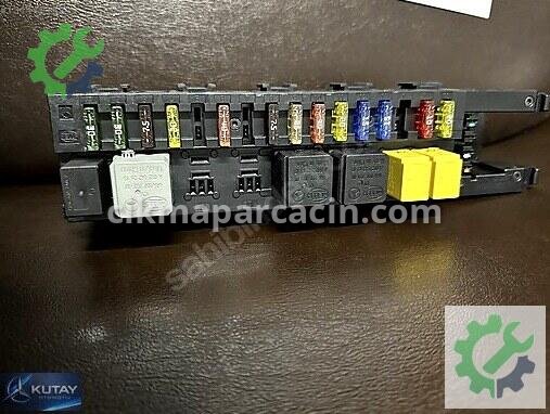 Mercedes-Benz E Beyni 2115459301 çıkma parça