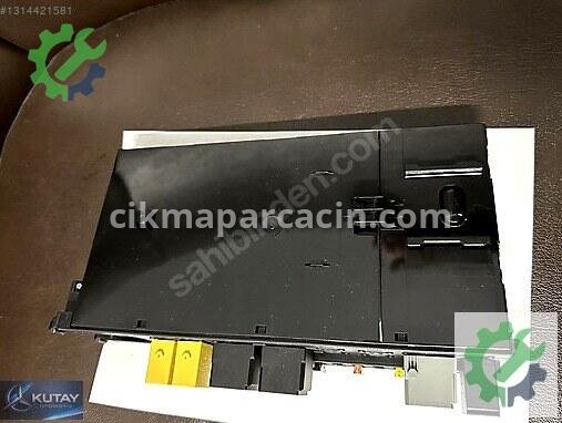 Mercedes-Benz E Beyni 2115459301 çıkma parça