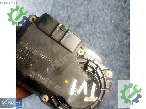Toyota Avensis Gaz Kelebeği 22030-01050 çıkma parça