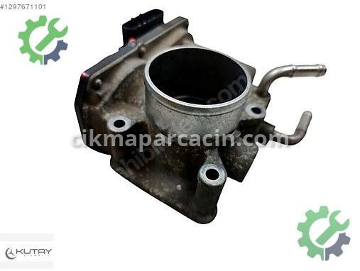 Toyota Avensis Gaz Kelebeği 22030-0D020 çıkma parça