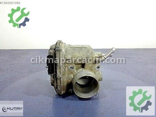Toyota Corolla Gaz Kelebeği 22030-0D021 çıkma parça