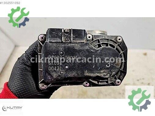 Toyota Corolla Gaz Kelebeği 22030-0D021 çıkma parça