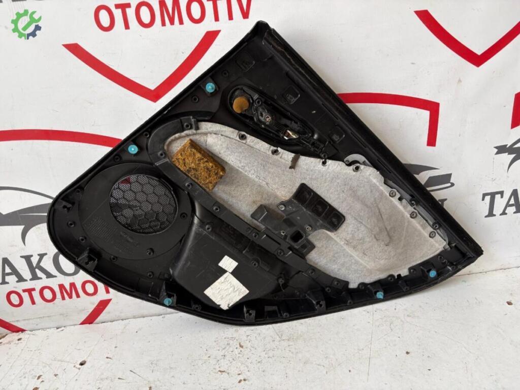 Fiat Punto Sol Arka Kapı çıkma parça
