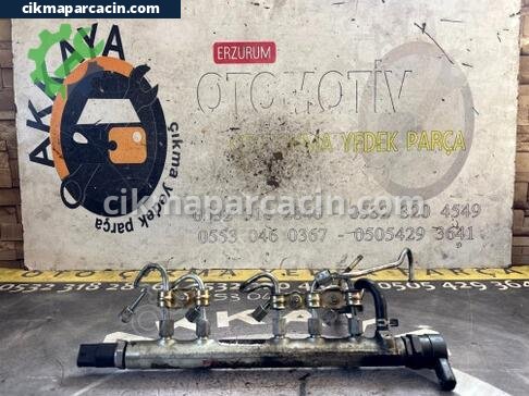 Toyota Auris Enjektör Kütüğü çıkma parça