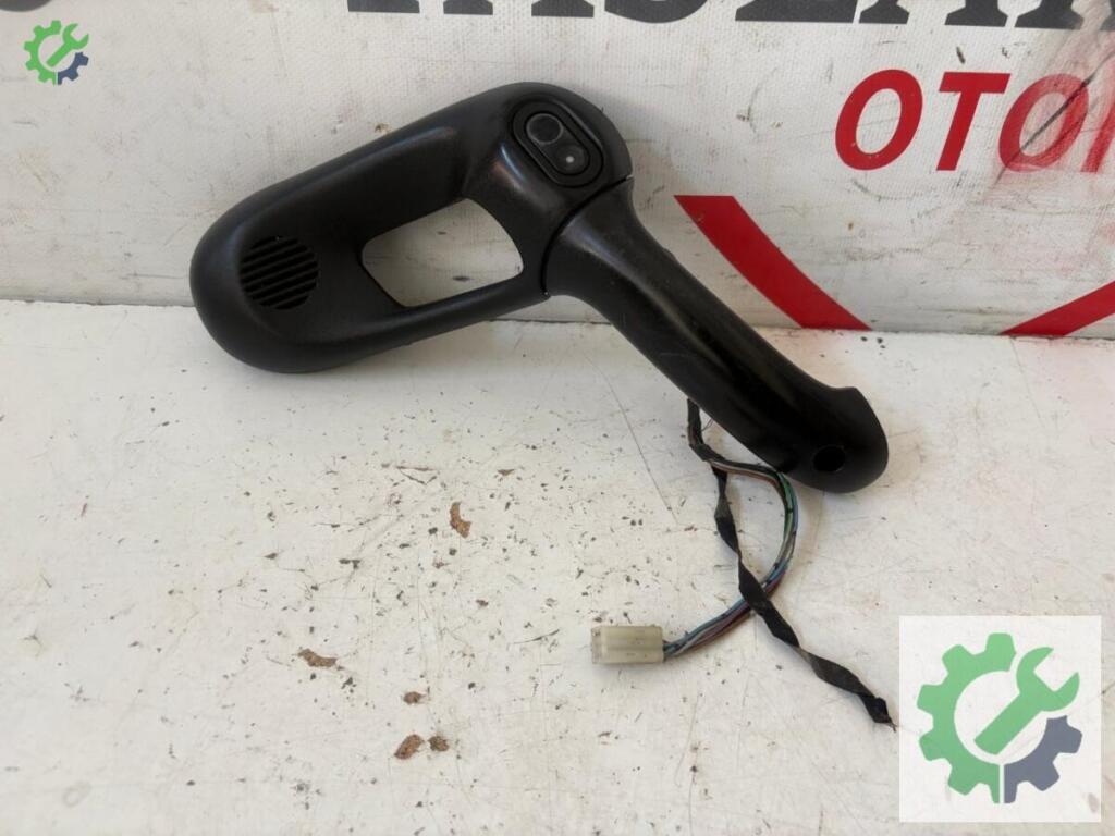 Opel Corsa Sağ Ön Kapı Kolu çıkma parça