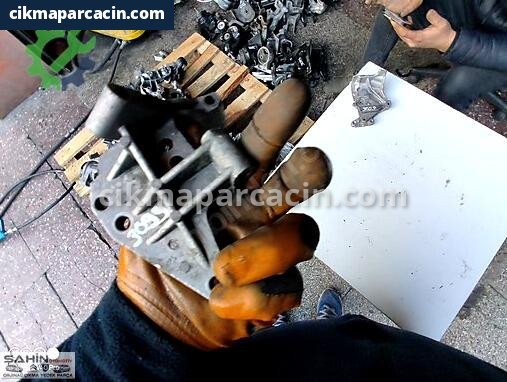 Ford Focus Bağlantı Braketi 25365224 çıkma parça