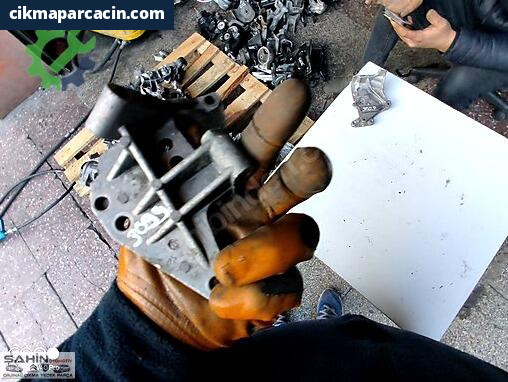 Ford Focus Kaput Menteşesi 25365224 çıkma parça