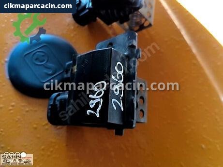 Peugeot 301 Röle çıkma parça
