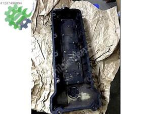 BMW M43 BENZİNLİ MOTOR 1739643 KÜLBÜTÖR KAPAĞI