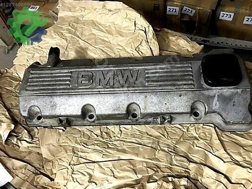 BMW 3 Serisi Külbütör Kapağı 1739643 çıkma parça
