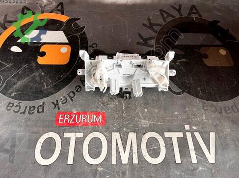 Renault Captur Klima Kontrol Paneli 275000044R çıkma parça