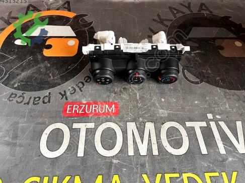 Renault Captur Klima Kontrol Paneli 275000044R çıkma parça