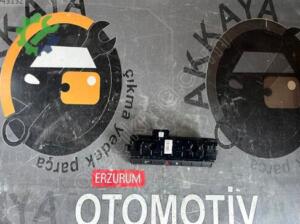 283E85533R Clio 5 Dörtlü Flaşör Düğmesi Orjinal Çıkma