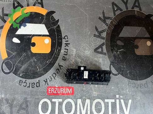 Renault Clio Flaşör Düğmesi çıkma parça