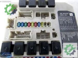 284B7EB310 Nissan Navara D40 Pathfinder R51 Sigorta Kutusu