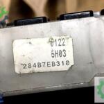 284B7EB310 Nissan Navara D40 Pathfinder R51 Sigorta Kutusu
