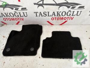 FORD TOURNEO COURİER SOL ÖN ARKA TABAN PASPASI ORJİNAL