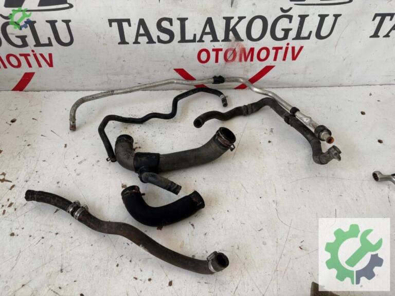 Opel Corsa Radyatör Hortumu çıkma parça
