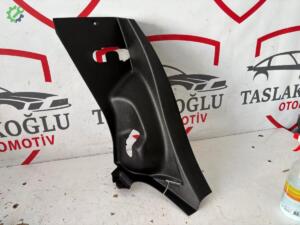 FİAT EGEA SEDAN ARKA SOL KOLTUK YAN BAKALİTİ